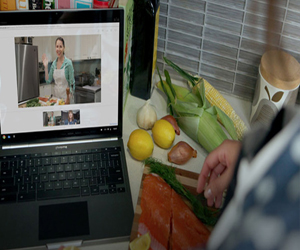   مصر اليوم - غوغل تستعد لإطلاق خدمة مدفوعة للمساعدة عبر محادثات الفيديو