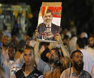   مصر اليوم - مسيرة حاشدة لأنصار مرسي في السويس للمطالبة بعودة الشرعية