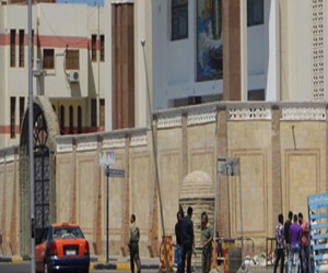   مصر اليوم - تأمين محيط كنيسة العذراء في الغردقة أثناء الاحتفال للأقباط