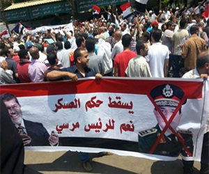 مصر اليوم - مسيرات الإخوان تهتف ضد مبارك في العريش