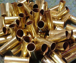   مصر اليوم - ضبط عدد من فوارغ طلقات أسلحة آلية بحوزة 5 صحافيين روس قبل مغادرتهم البلاد