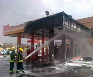   مصر اليوم - السيطرة على حريق محطة وقود في أسوان