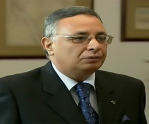 مصر اليوم - محافظ سوهاج يتفقد امتحانات الدور الثاني للثانوية