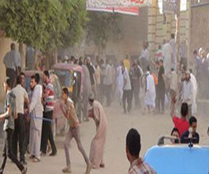   مصر اليوم - اشتباكات بين الأهالي والإخوان المسلمين في مدينة مطاي