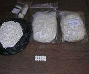   مصر اليوم - ضبط 500 قرص مخدر بحوزة مسجل خطر في الغردقة