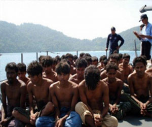   مصر اليوم - إعادة توطين مسلمي الروهينجا في مخيم إيواء جديد