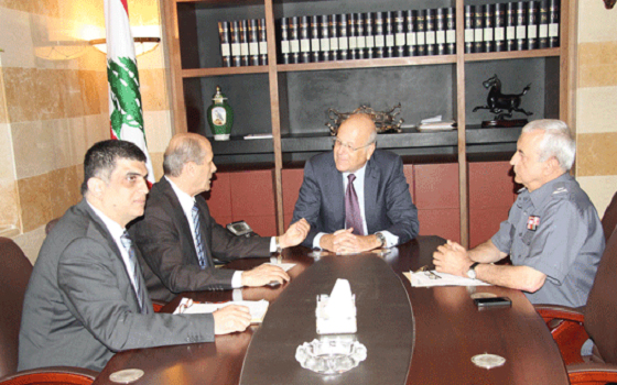   مصر اليوم - ميقاتي رئس إجتماعًا وزاريًا وأمنيًا في طرابلس وتفقد ووزراؤه انفجار مسجد السلام