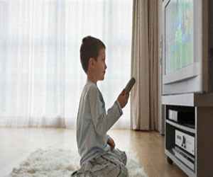 مصر اليوم - أوضاع الجلوس الخاطئة في الطفولة تؤثر عليك في الشيخوخة