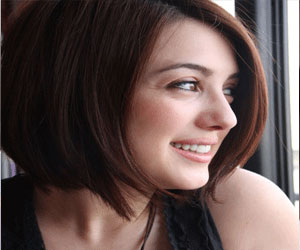   مصر اليوم - كندة علوش تدين مجزرة الكيمائي وتصفها بآخر اختبار لإنسانية العالم