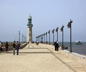   مصر اليوم - عنف الإخوان يضرب مصايف رأس البر