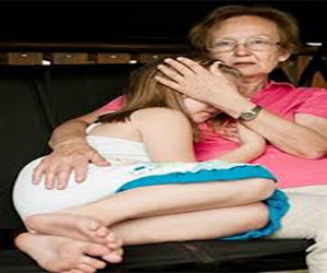   مصر اليوم - الجدات معرضات للإكتئاب عند الإعتناء بأحفادهن بشكل دائم