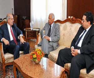   مصر اليوم - الببلاوي:البرادعي عارض فض اعتصامي رابعة والنهضة بالقوة