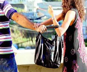   مصر اليوم - ضبط تشكيل عصابي لسرقة الحقائب والدراجات النارية في الغردقة