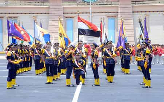   مصر اليوم - قرار جمهوري يقرر حذف عبارة أكون مخلصا لرئيس الجمهورية في قسم أفراد الجيش الجديد