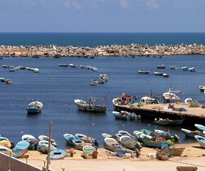   مصر اليوم - الأمن المصري يصيب صيادين فلسطينيين اثنين ويعتقل 5 آخرين قبالة رفح