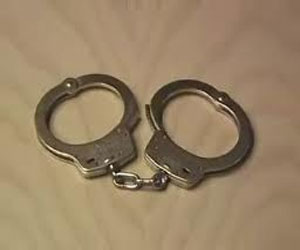   مصر اليوم - سائق وراء سرقة صندوق ادّخار كنيسة رأس غارب