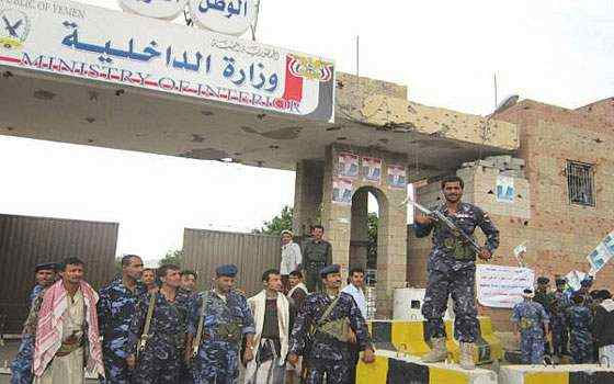   مصر اليوم - اليمن يتأهب أمنيًا ويشدد حماية المنشآت خوفًا من ردود انتقامية لـالقاعدة