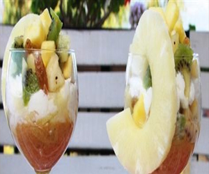   مصر اليوم - سلطة الفاكهة مع الريكوتا