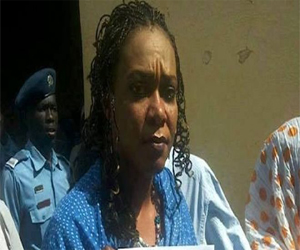   مصر اليوم - تأجيل محاكمة ناشطة سودانية بتهمة الزي الفاضح لعدم ارتدائها الطرحة