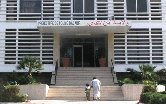 مصر اليوم - قاضي التحقيق في أغادير يبدأ التحقيق مع شاب هتك عرض شقيقتيه