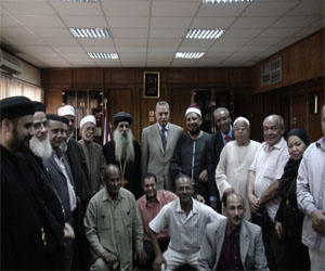   مصر اليوم - الهجان: بيت العيلة حفظ قنا من الفتنة والعنف