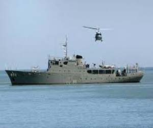   مصر اليوم - سفينة حربية بريطانية اطلقت طوربيدات على حيتان