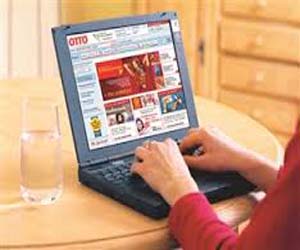   مصر اليوم - تزوجت صديق ابنها الكترونيًا لتراقب أداء ولدها في الجامعة