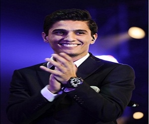 مصر اليوم - محمد عساف يعلّي الكوفية في البحرين