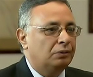   مصر اليوم - محافظ سوهاج يزور ميدان الثقافة بعد الانتهاء من تجميله