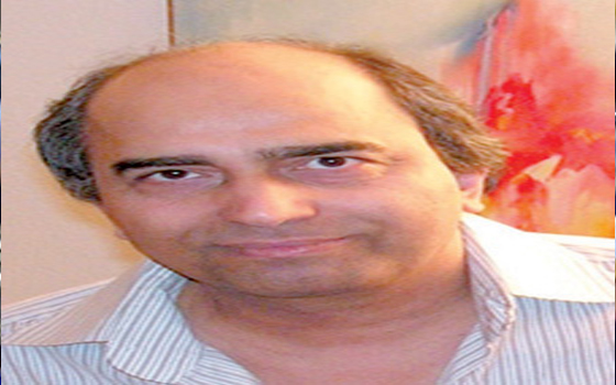 مصر اليوم - الشاعر جمال جمعة يخترق حاجز الصوت العراقي