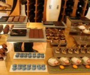 مصر اليوم - بدء مهرجان الاجبان والشوكلاه الإيطالية في مطعم بوكاشيو