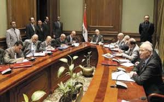   مصر اليوم - سياسيون يطالبون لجنة تعديل الدستور المصري بحذف مادة المحاكمات العسكرية للمدنيين