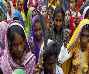 مصر اليوم - جامعة باكستانية تفرض الحجاب على الطالبات تعزيزًا لثقافة الاحتشام