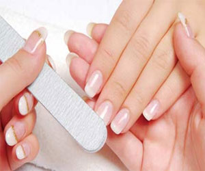   مصر اليوم - عدة نصائح للعناية بأظافرك