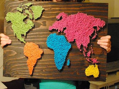   مصر اليوم - لوحات فنية للديكور الداخلي بالخيط والمسامير