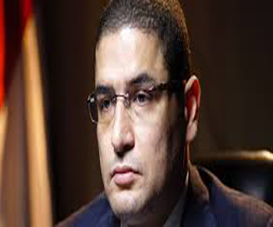   مصر اليوم - أبو حامد يطالب منصور بمد حالة الطوارئ