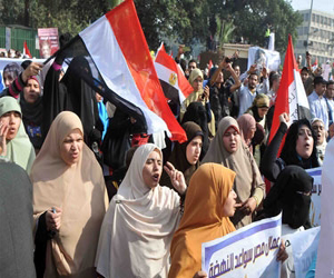   مصر اليوم - مسيرة نسائية من الإخوان في الإسكندرية