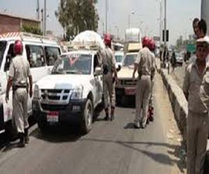   مصر اليوم - حملة امنية بالبحر الاحمر تسفر عن ضبط مسجلين وهاربين