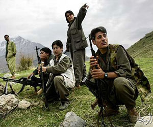   مصر اليوم - الأكراد يعلنون وقف انسحابهم من تركيا ويتهمون أنقرة بعدم تنفيذ الخطوات المتفق عليها