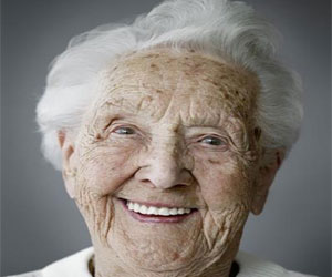   مصر اليوم - معمّر ينهي حياته في اشتباك مع الشرطة