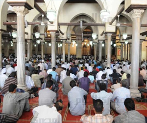   مصر اليوم - خطباء الجمعة يؤكدون أن الاعتداء على الجيش حرام