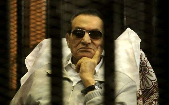   مصر اليوم - استئناف سابع جلسات محاكمة مبارك ونجليه والعادلي في قضية قتل المتظاهرين