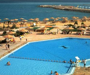   مصر اليوم - طلاب ينظمون حملة لتنشيط السياحة في الغردقة