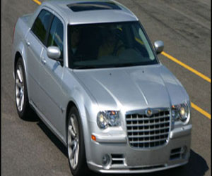 مصر اليوم - إبرام صفقة بين فيات وكرايسلر مازال بعيد المنال