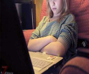 مصر اليوم - الأشخاص الذين يقضون وقت أطول مع الفيسبوك أكثر اكتئابًا