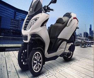 مصر اليوم - درّاجات بيجو في صالة عرض ريمكو باورسبورتس في لبنان