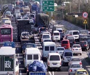   مصر اليوم - ازدحام مروريّ في شوارع القاهرة الكبرى تزامنًا مع دعوات الإخوان إلى التظاهر