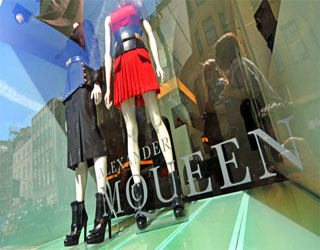   مصر اليوم - أسبوع الموضة في لندن يشهد تطوير محلات شهيرة