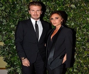   مصر اليوم - ديفيد بيكهام يكرَّم زوجته فيكتوريا