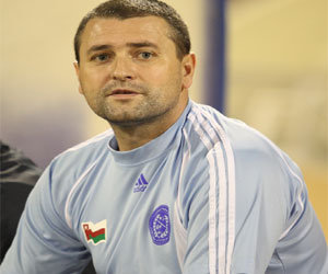   مصر اليوم - صحم العماني يستغني عن المدرب ارستيكا بعد مباراة واحدة